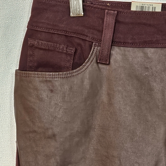 Levis 535 Super Skinny Jeans Leather Look Front Burgundy Wmn Sz 8 Med W29 | L30 - Picture 3 of 11